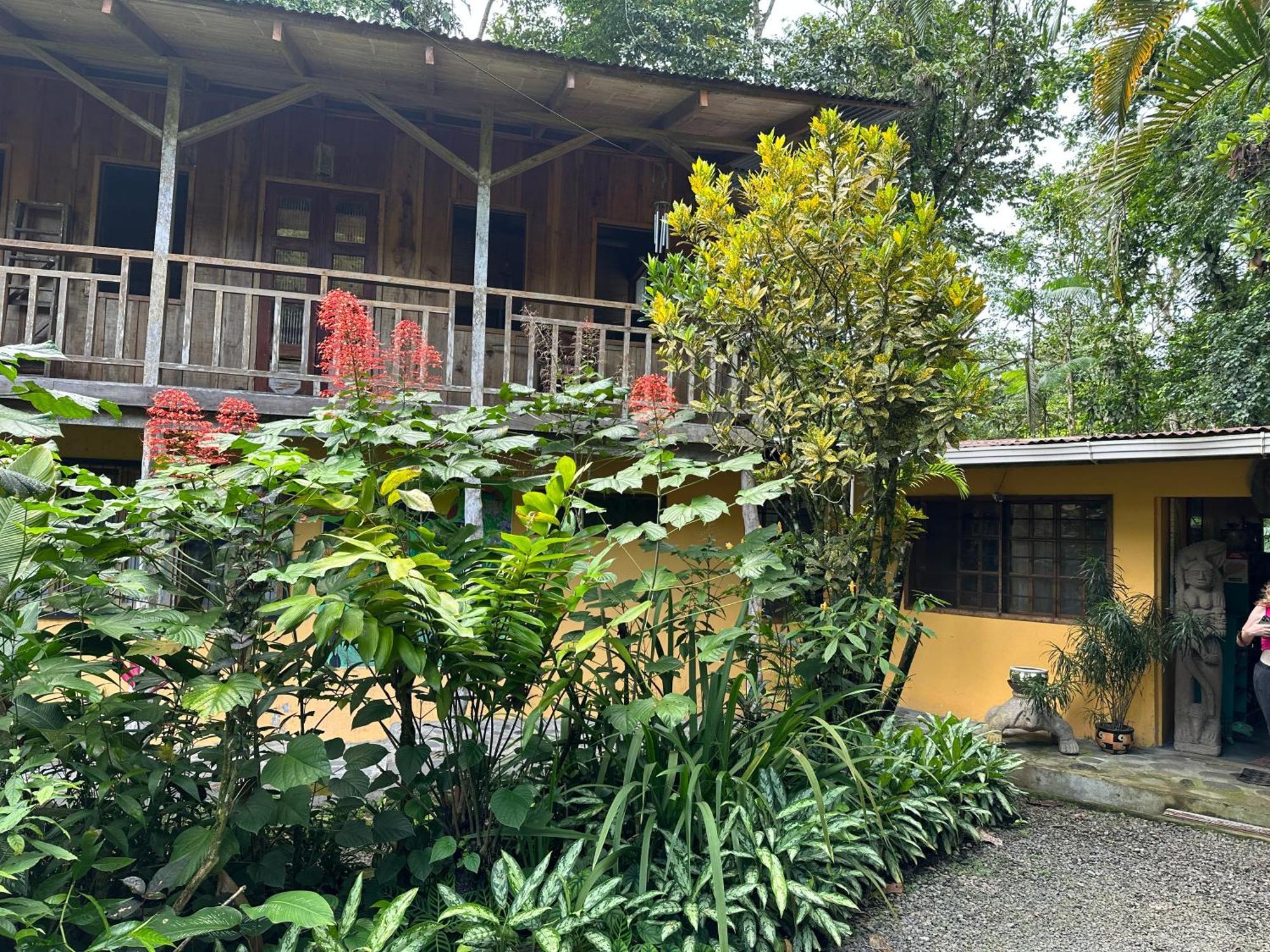 Casa Rio Blanco Eco Friendly B&B Guapiles Bagian luar foto